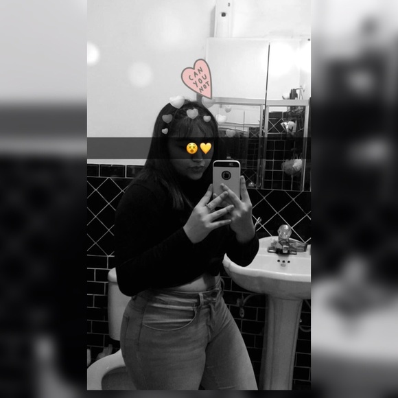 Meet your Posher, Janet - Picture 1 of 1